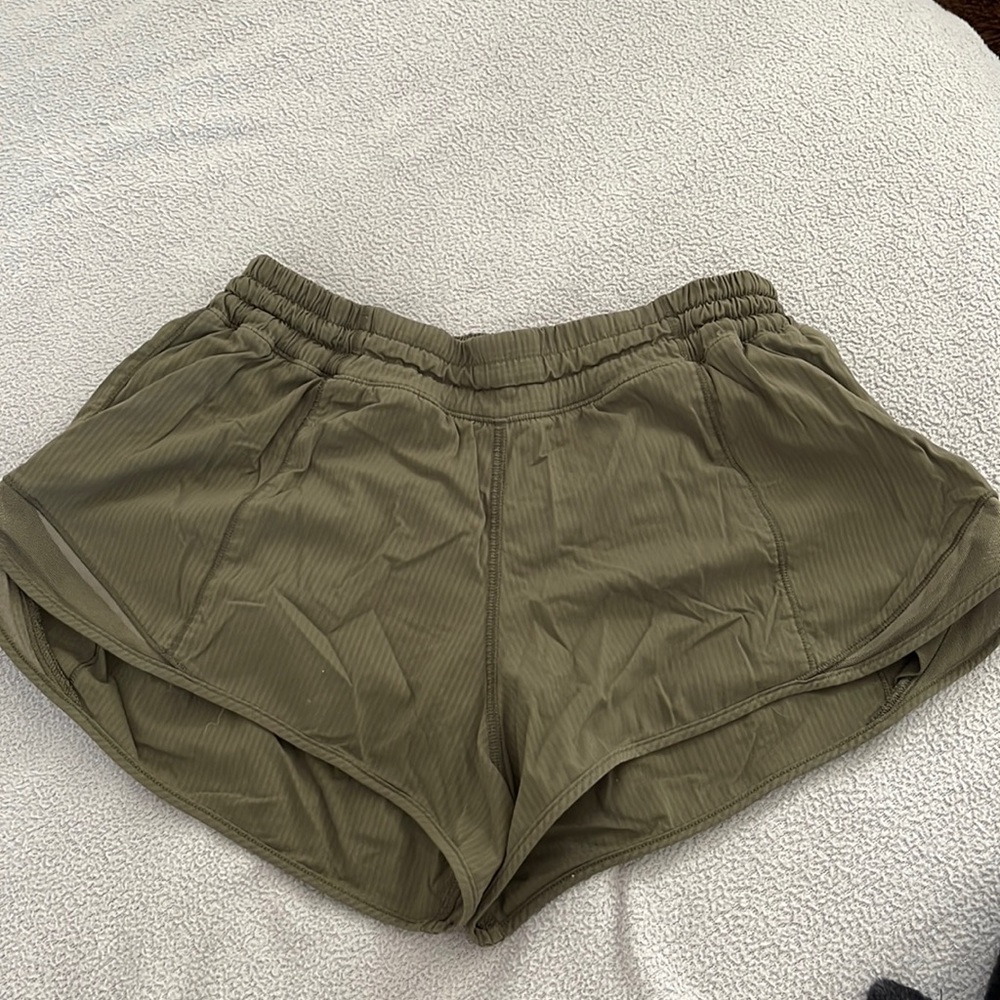 Green Lululemon Hotty Hot Shorts Size 4